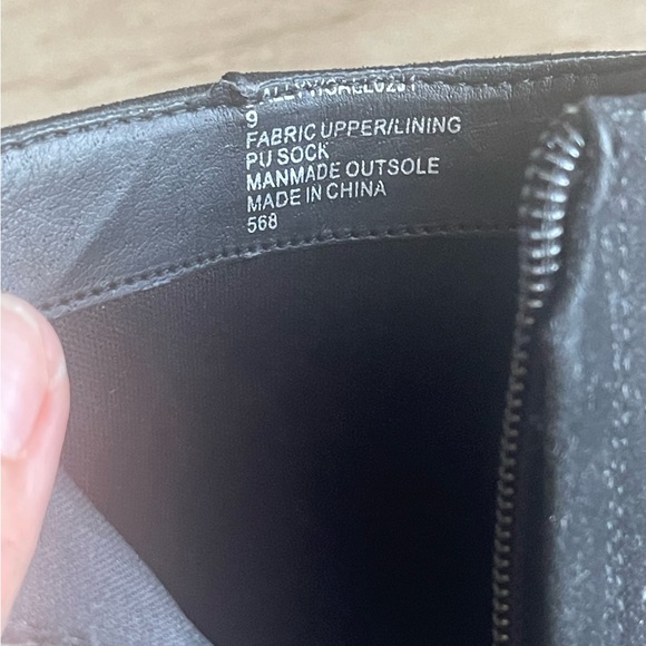 Ankle booties, black faux suede - Picture 11 of 14